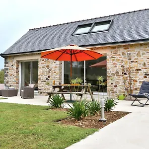 La Longere De Poulrinou , Bohars France