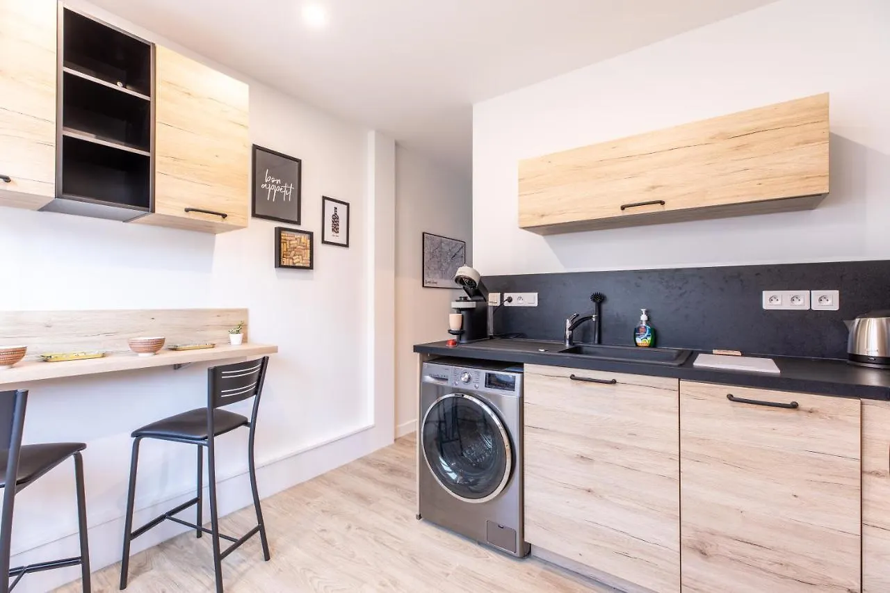 Appartamento T3 Avec Terrasse & Jardin Proche De La Gare Alfred Musset Clermont-Ferrand Francia